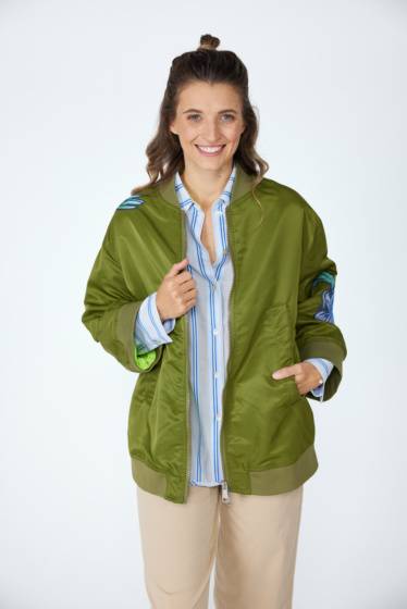 Lieblingsstück Bomberjacke mit Stickerei Osterangebot