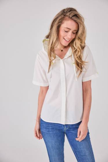 Lieblingsstück Durchgeknöpfte Bluse mit Kapuze Rabatte dieses Monats