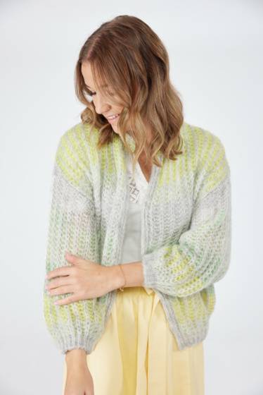 Lieblingsstück Strickjacke mit Stehkragen und Streifen 2025