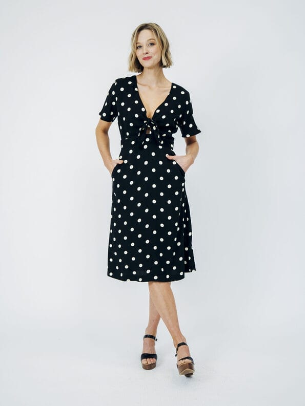 Mademoiselle YéYé Kleid mit Knotendetail aus EcoVero by Lenzing Black Friday