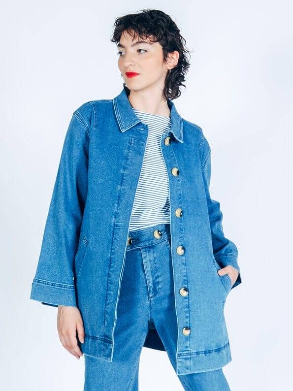 Mademoiselle YéYé Jeans Kurzmantel im Trenchstil mit weiten Ärmeln aus Bio-Baumwolle Auslauf