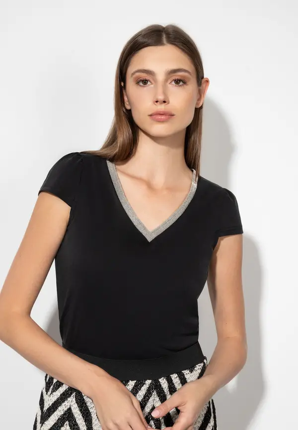 More & More T-Shirt mit Zierkante, schwarz 50% Rabatt für begrenzte Zeit