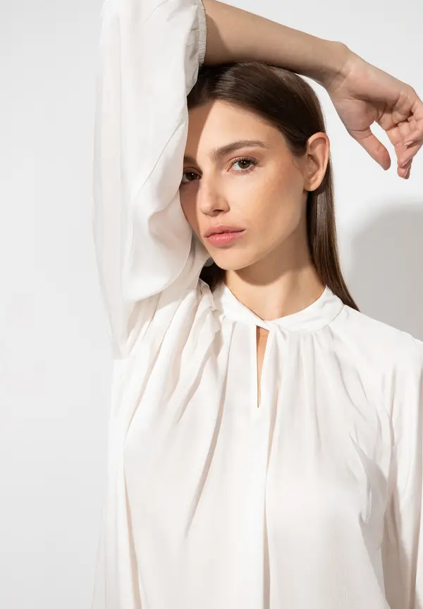 More & More Satinbluse mit Cut-Outs, ecru Rabatte dieses Monats