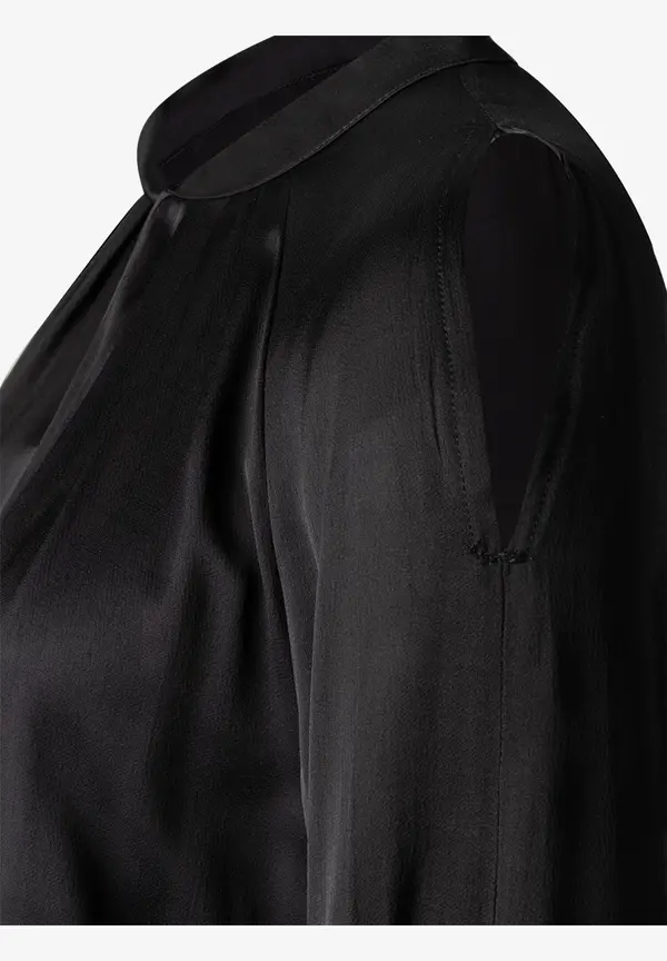 More & More Satinbluse mit Cut Outs, schwarz Auslauf