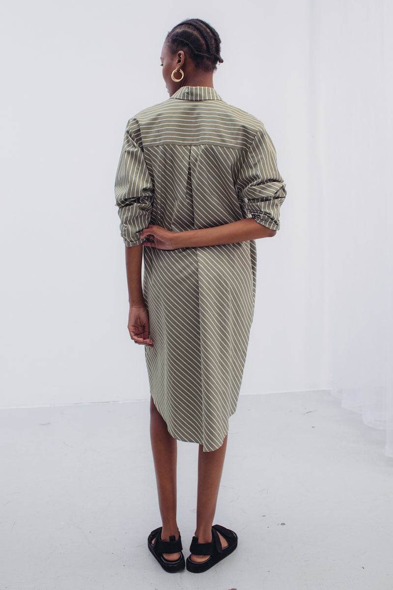 Mykke Hofmann Bio-Baumwoll-Popeline-Kleid Keila in Salbei-grün Rabatt