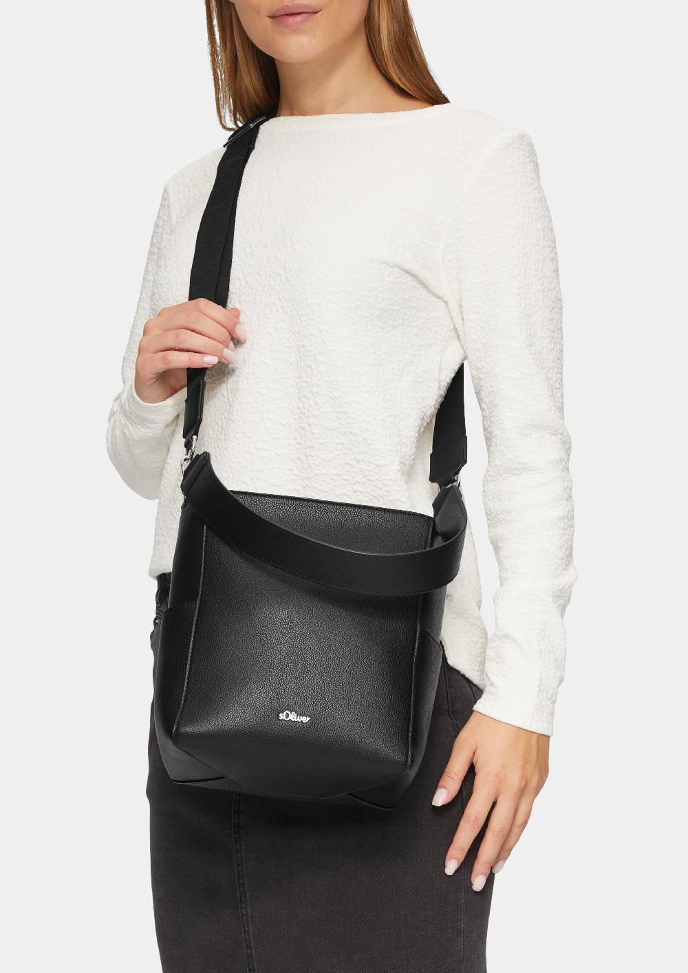 s.Oliver Hobo-Bag aus Lederimitat Super Rabatt