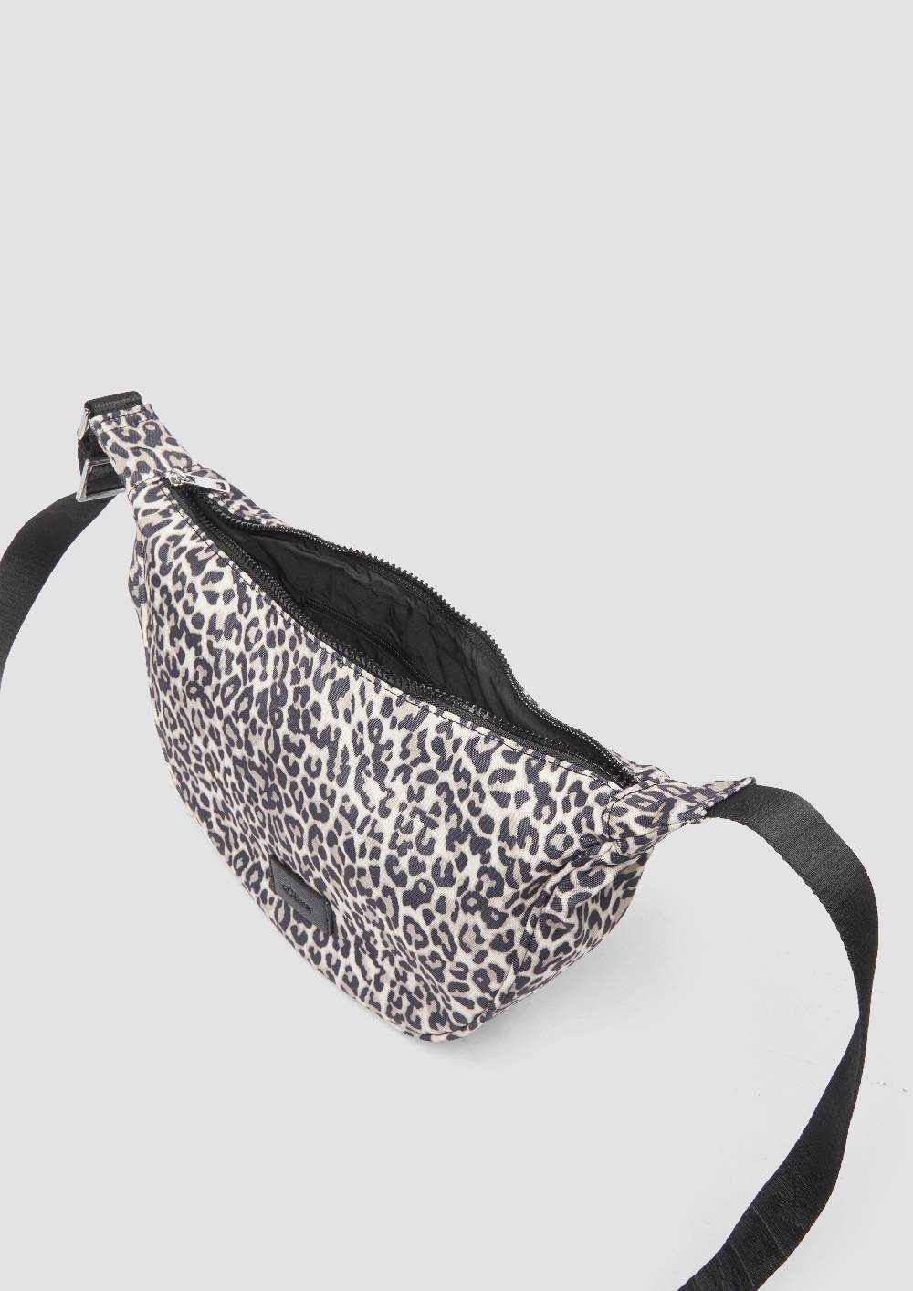 s.Oliver Mittelgroße Crossbody-Bag aus Webware Kostenloser Versand international