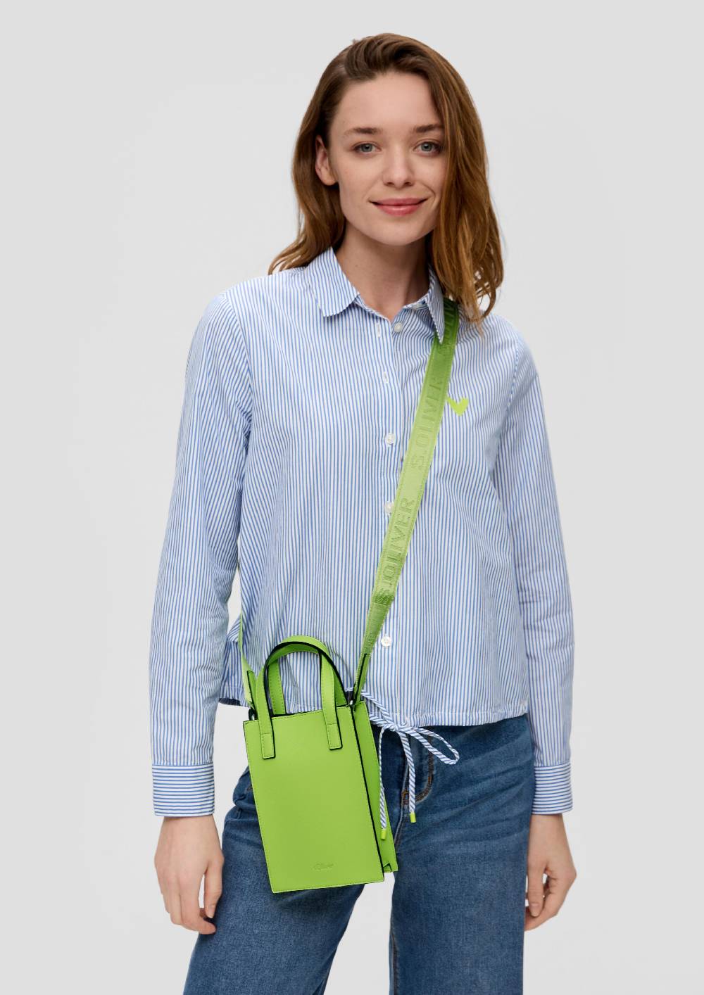 s.Oliver Crossbody Bag mit längenverstellbarem Schultergurt Begrenzt auf 3 Tage