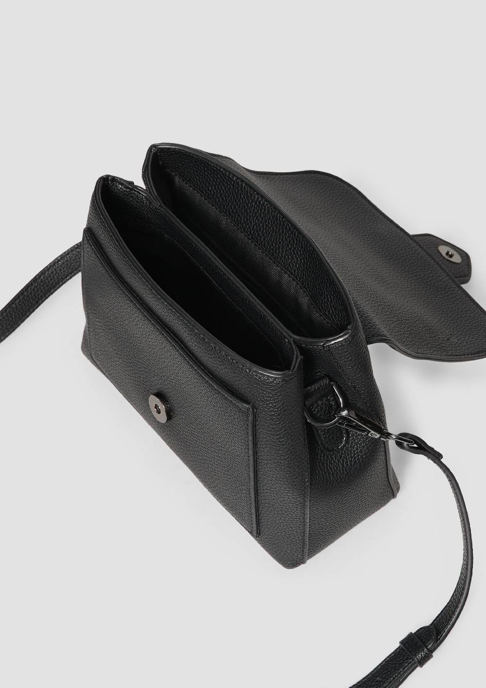 s.Oliver Schultertasche in Leder-Optik Auslauf