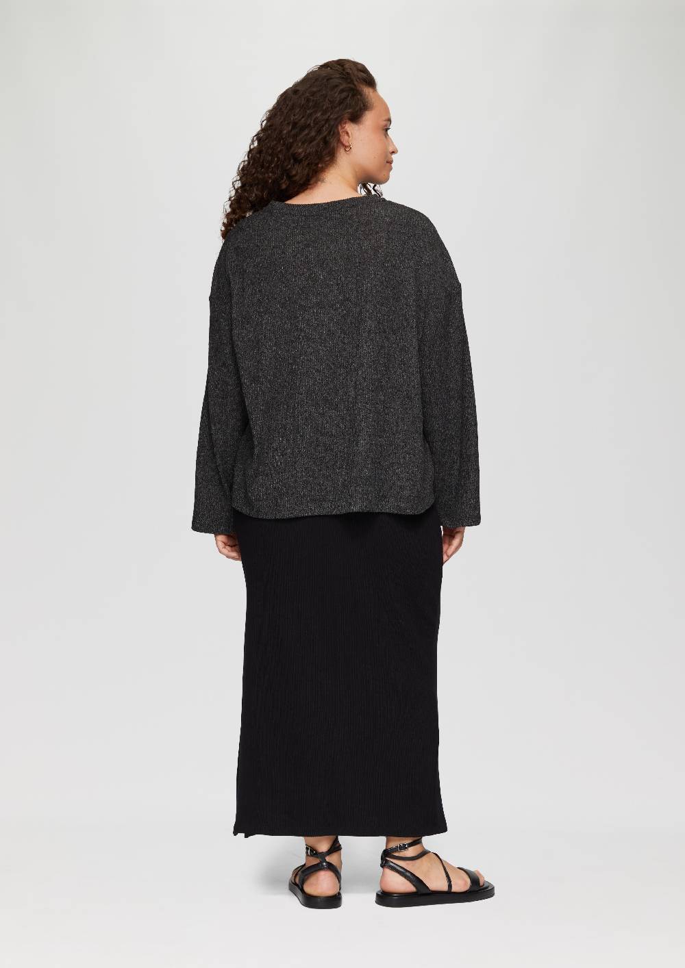 s.Oliver Flauschiges Rippshirt in melierter Optik Black Friday Preise