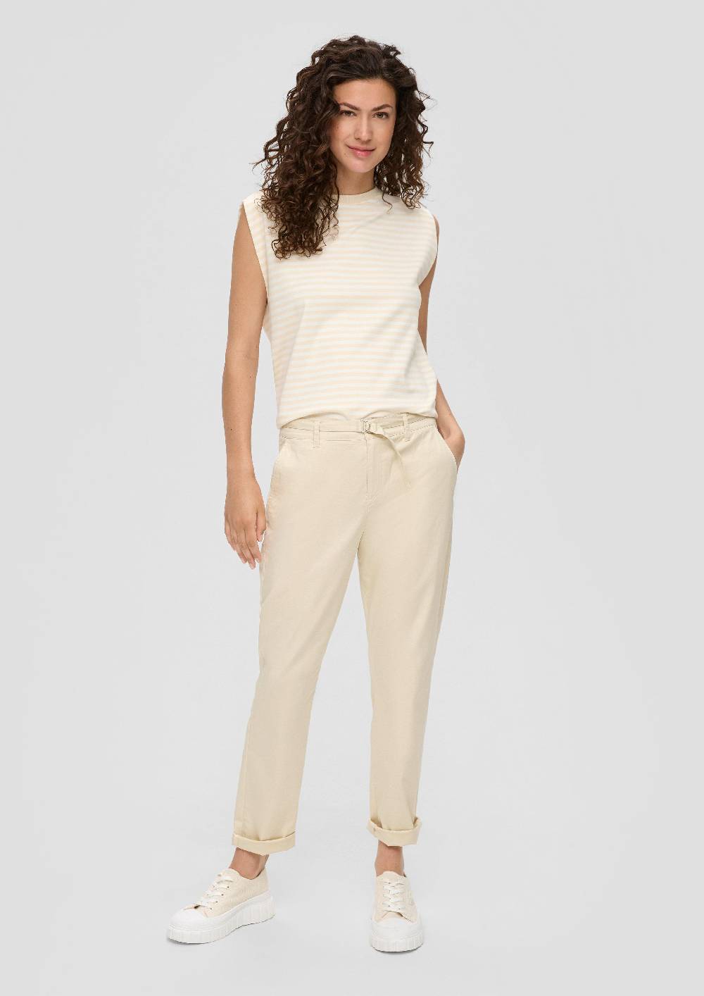 s.Oliver Chino mit Gürtel aus Baumwollstretch Angebote