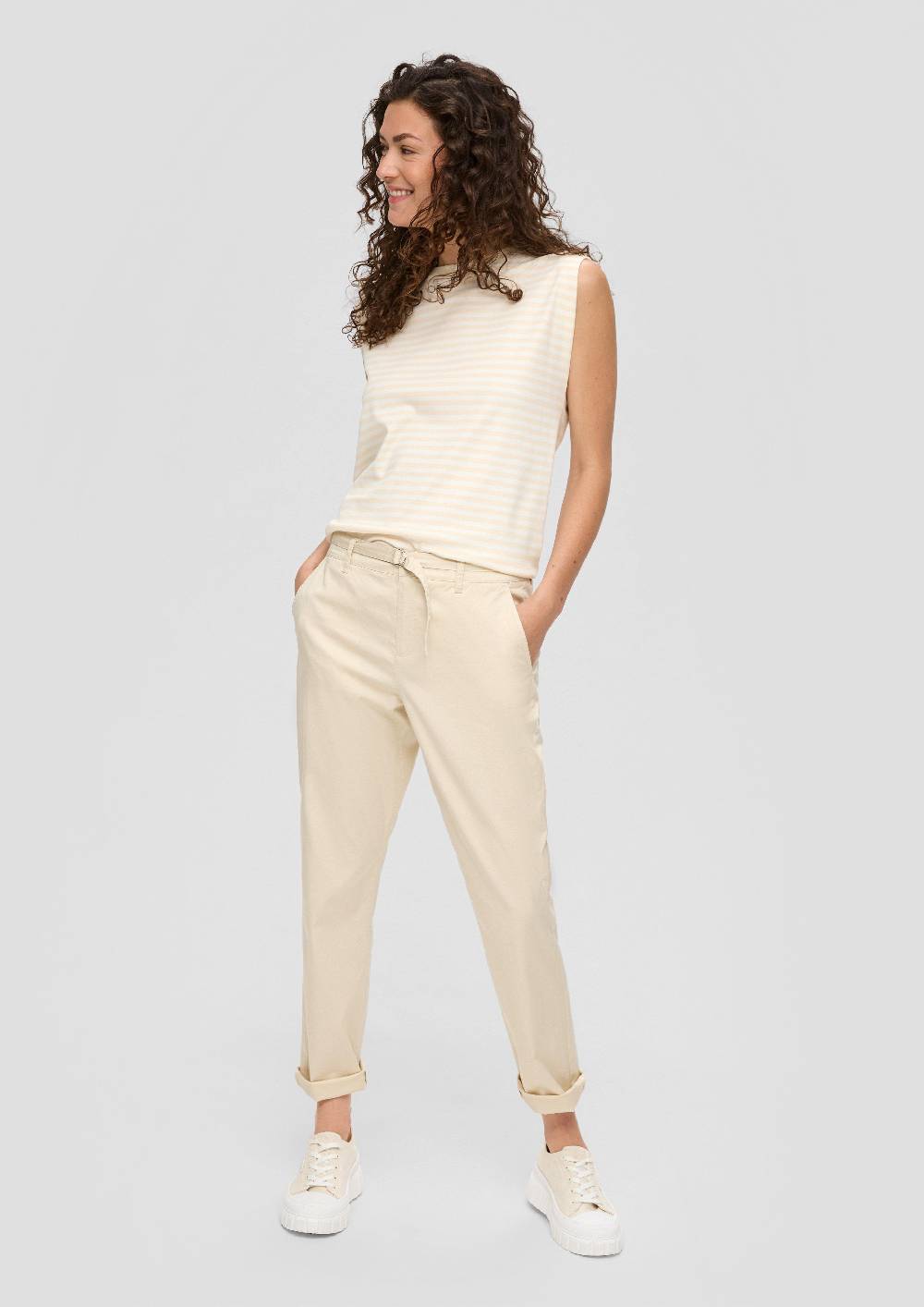s.Oliver Chino mit Gürtel aus Baumwollstretch Angebote