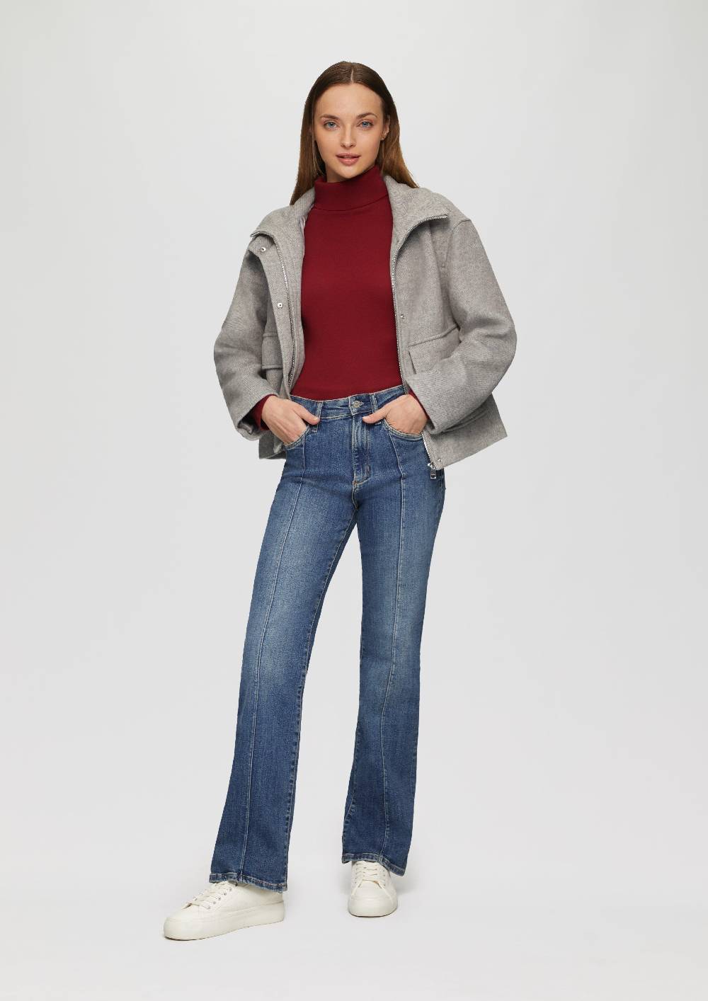 s.Oliver Jeans Flare / Slim Fit / Mid Rise / Flared Leg / mit Nahtdetail Muttertagsangebot