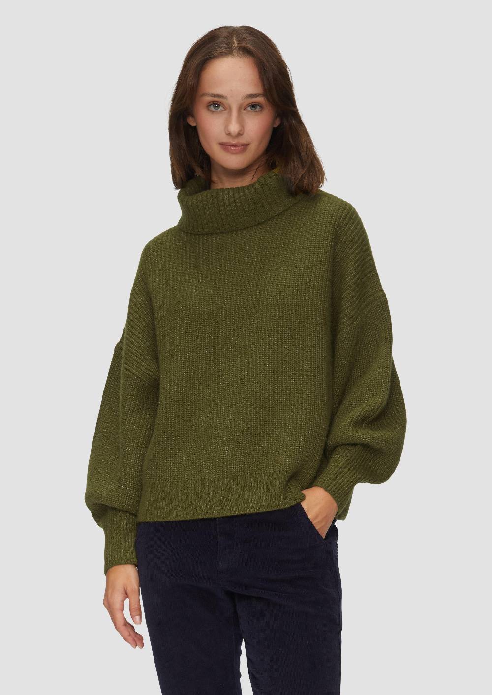 s.Oliver Oversized Rollkragenpullover mit weiten Ärmeln Exklusive Angebote