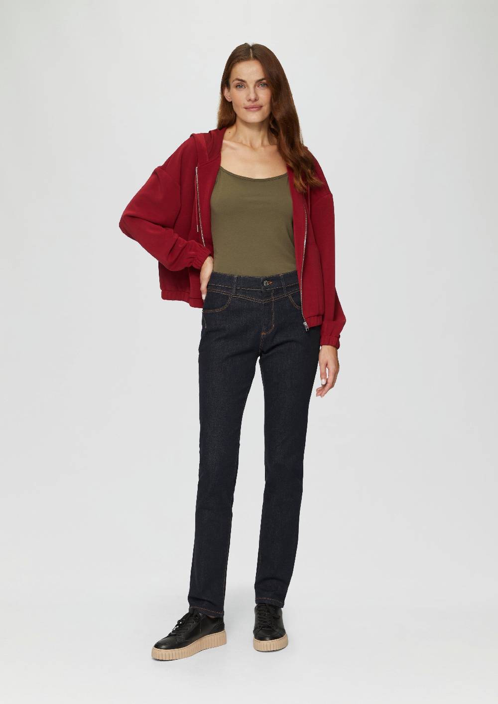 s.Oliver Jeans Betsy / Slim Fit / Mid Rise / Slim Leg / Rinsed Washed Riesige Rabatte