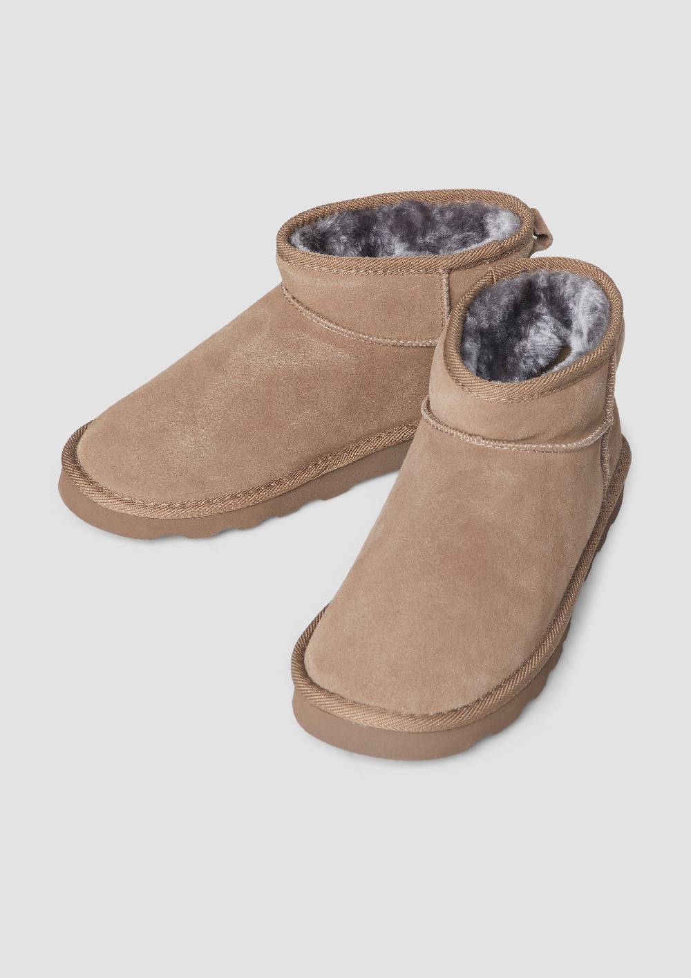 s.Oliver Flache Stiefel aus Leder Versandkostenfrei