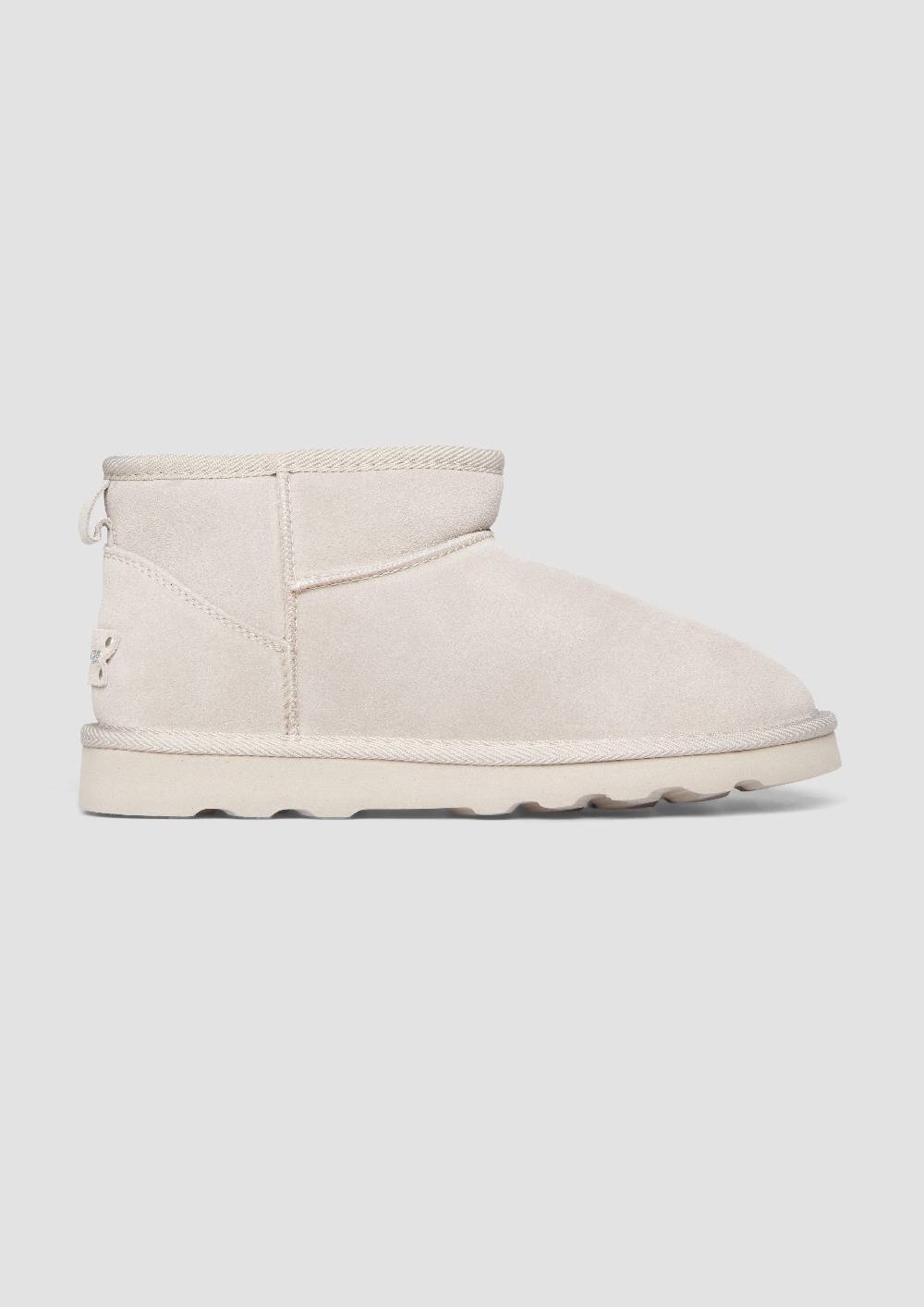 s.Oliver Flache Stiefel aus Leder JETZT KAUFEN