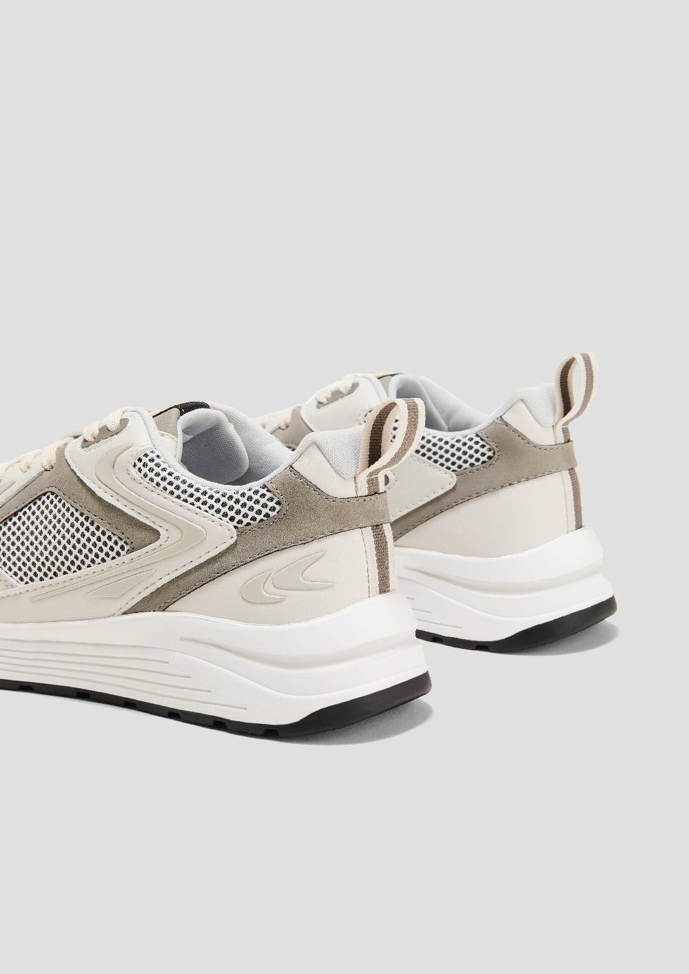 s.Oliver Sportlicher Sneaker mit Mesh Online
