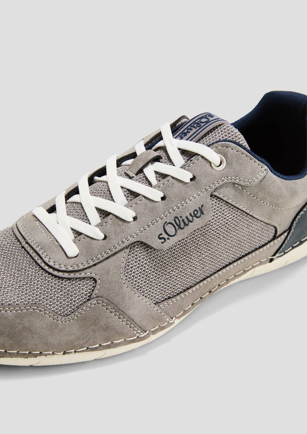 s.Oliver Sneaker im Materialmix im Angebot
