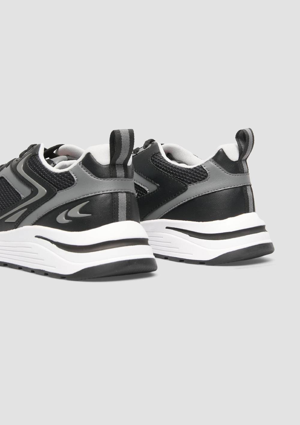 s.Oliver Sportlicher Sneaker mit Mesh Osterangebot