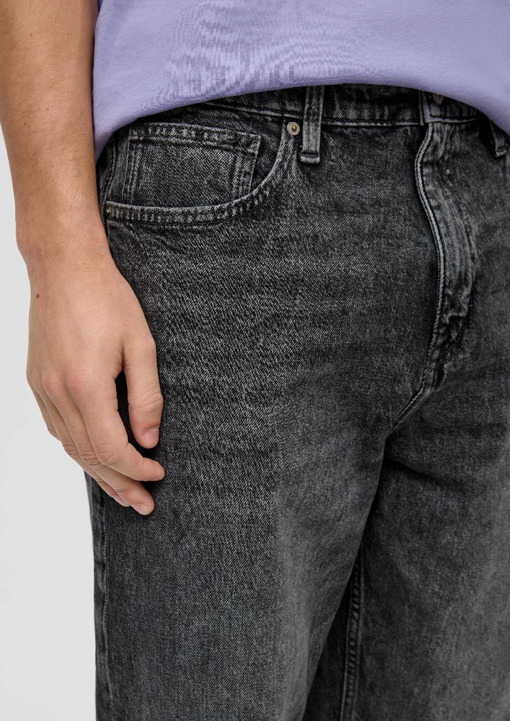 s.Oliver Jeans / Loose Fit / Mid Rise / Straight Leg Limitierter Zeitrabatt