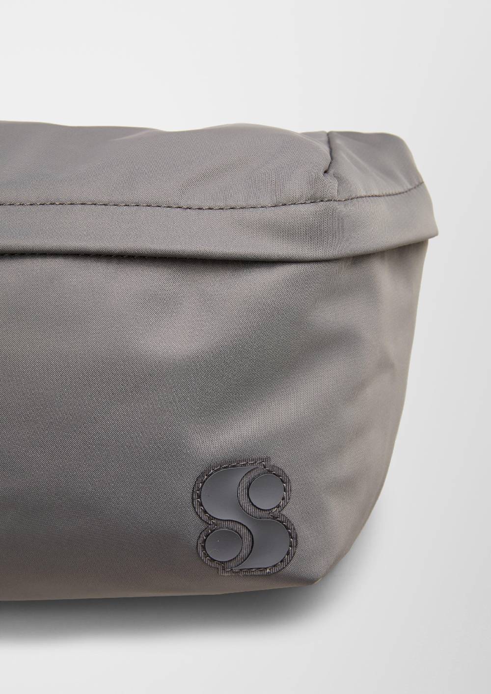 s.Oliver Belt Bag mit Logodetail Neueste Stile