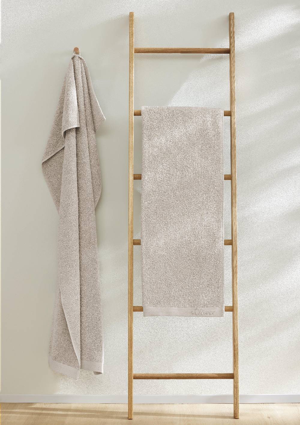s.Oliver Handtuch aus reiner Baumwolle Online Shopping