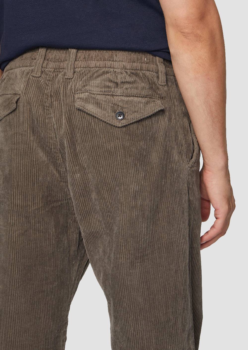 s.Oliver Cord-Chino aus Baumwollstretch mit Bundfalten Limitierter Zeitrabatt