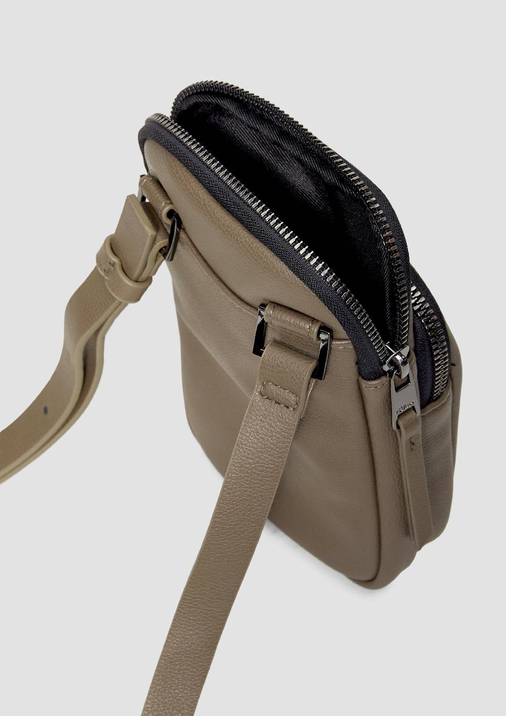 s.Oliver Handytasche in Leder-Optik Flash Sale
