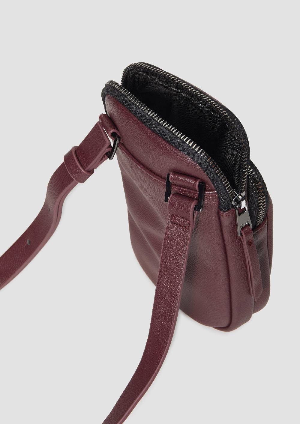 s.Oliver Handytasche in Leder-Optik Begrenztes Angebot