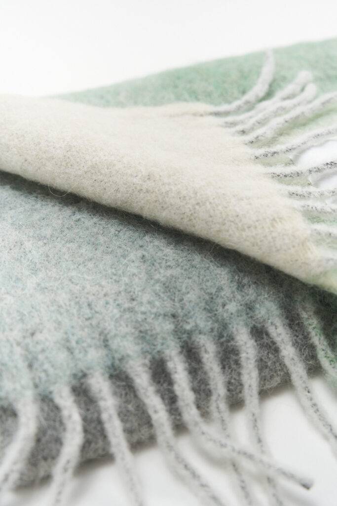 Studio Copenhagen CPH SHAWL 4 wool mix jade green Preisnachlass