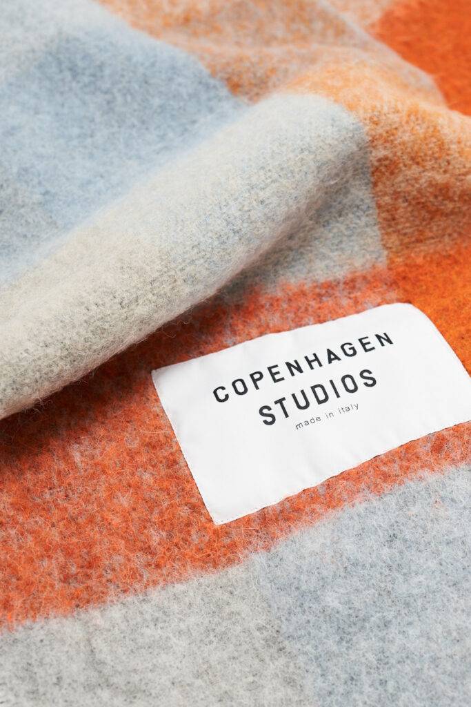 Studio Copenhagen CPH SHAWL 2 wool mix blue/orange Saisonschlussverkauf