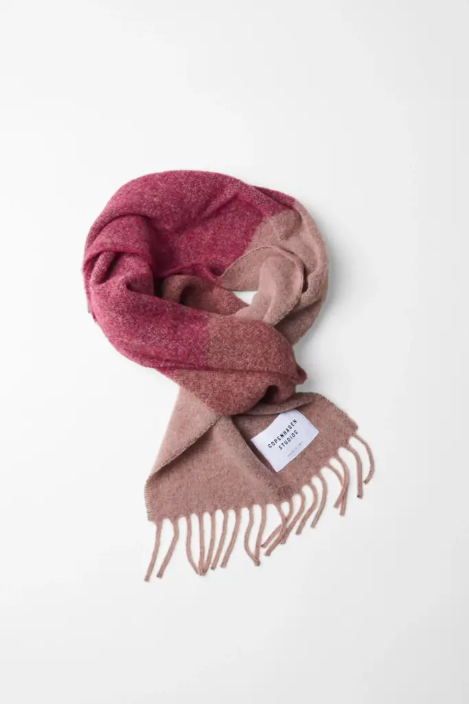 Studio Copenhagen CPH SHAWL 11 wool mix pink Black Friday