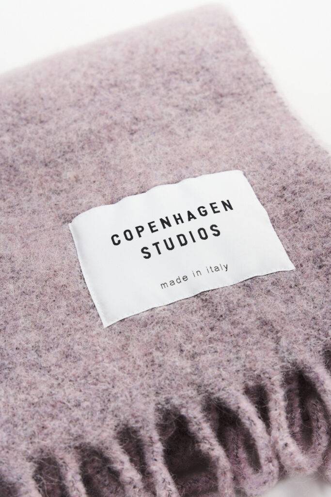 Studio Copenhagen CPH SHAWL 5 wool mix powder Kauf eins, bekomm eins gratis