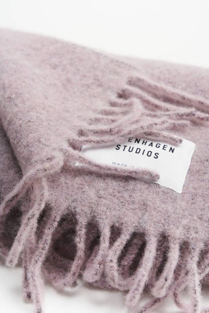 Studio Copenhagen CPH SHAWL 5 wool mix powder Kauf eins, bekomm eins gratis