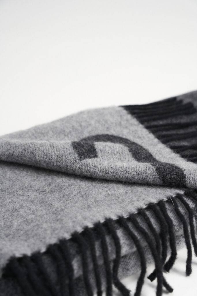 Studio Copenhagen CPH SHAWL 1 wool mix black Sonderangebote
