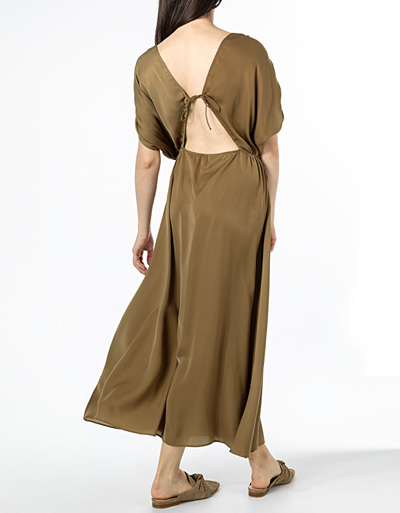 SECOND FEMALE Kleid mit offenem Rücken und Cut-Out Auslauf