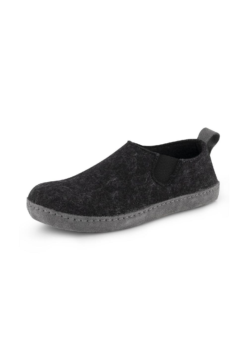 TRAVELIN' Slipper In-Home