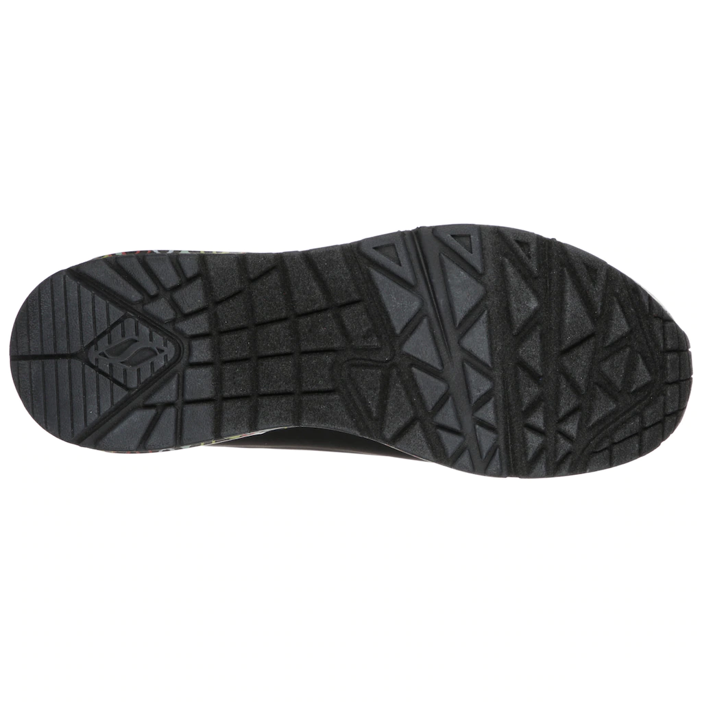 Skechers Wedgesneaker »UNO-LOVING LOVE« Freizeitschuh Halbschuh Schnürschuh mit coolem Graffiti-Print bestellen Vatertagsangebot