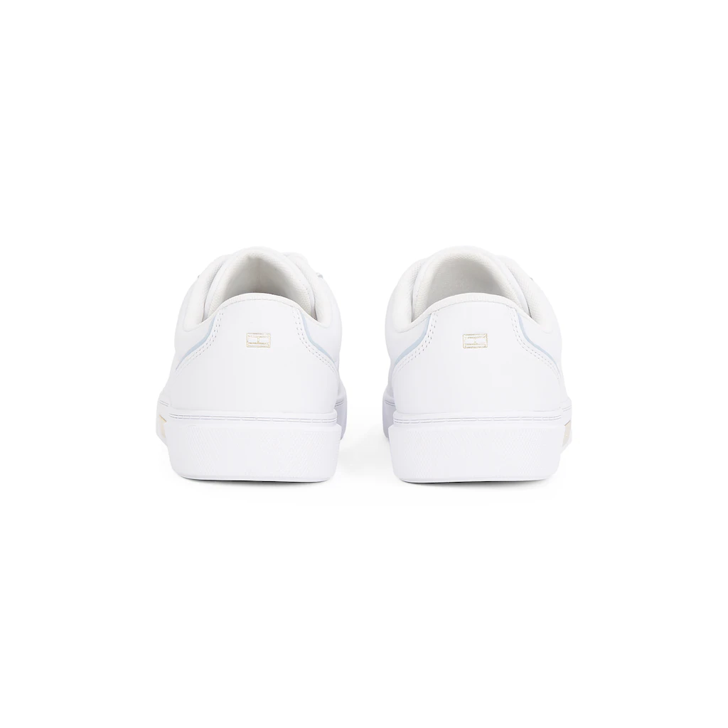 Tommy Hilfiger Plateausneaker »CHIC COURT SNEAKER« Freizeitschuh Halbschuh Schnürschuh goldfarbenes Schmuckelement ▷ für Jubiläumsangebot