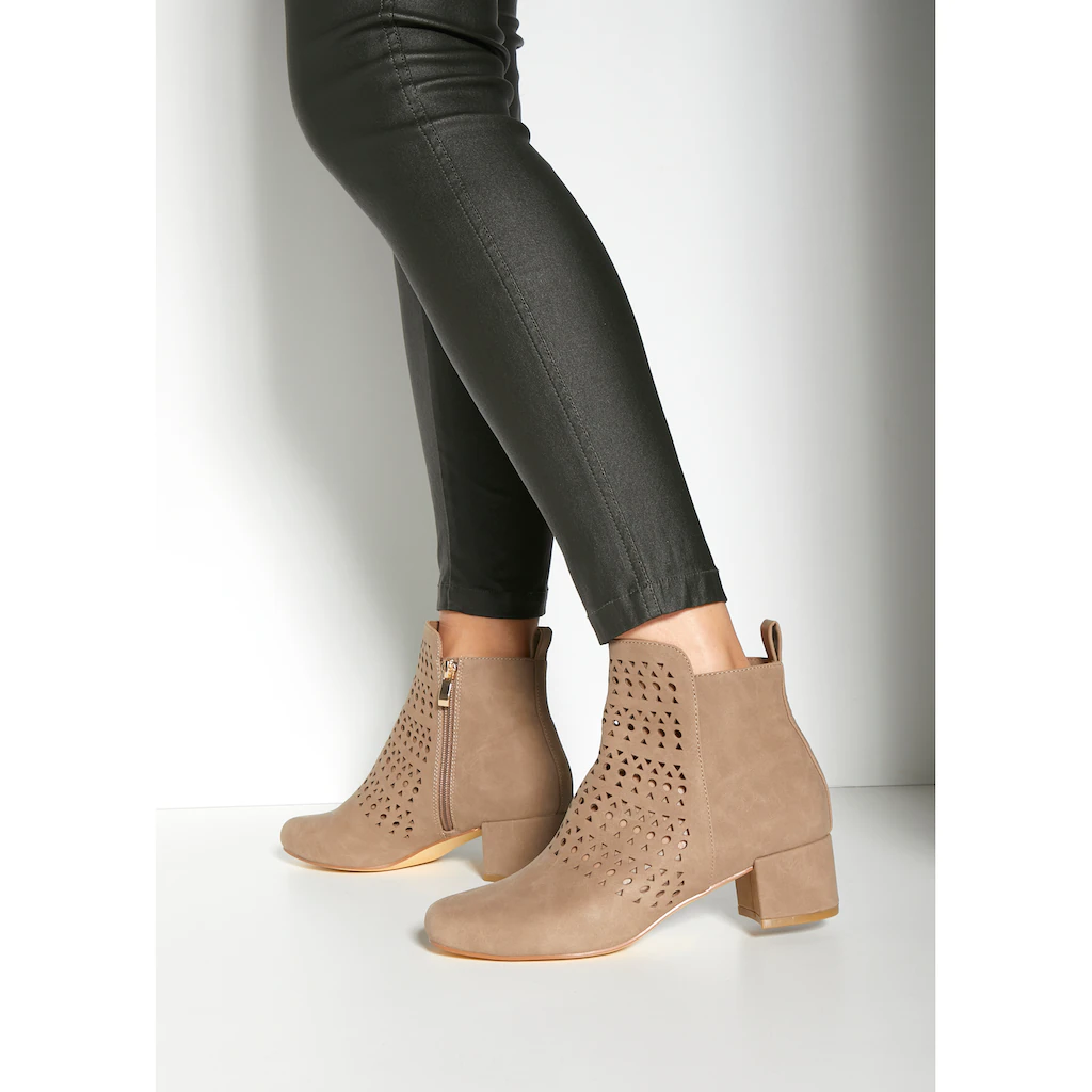 LASCANA Stiefelette Stiefel Boots mit kleinen Cut-Outs VEGAN online kaufen Discount Store für neue Produkte