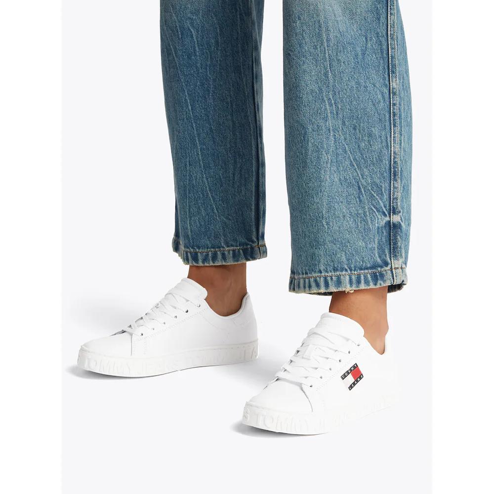 Tommy Jeans Plateausneaker »TJW LOGO OUTSOLE SNEAKER ESS« Freizeitschuh Halbschuh Schnürschuh mit seitlicher Logoflagge kaufen Riesige Rabatte