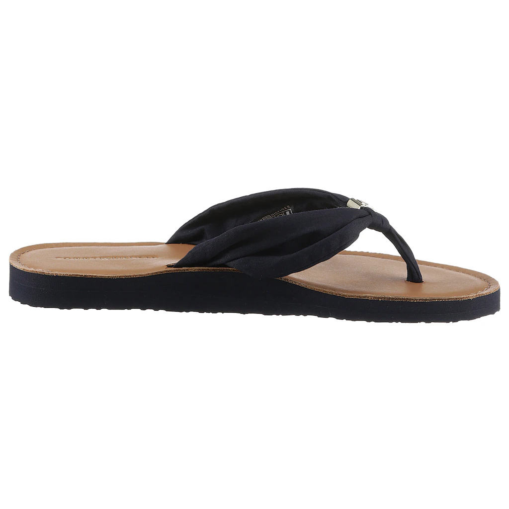 Tommy Hilfiger Zehentrenner »TH ELEVATED BEACH SANDAL« Sommerschuh Bequemschuh Flats Schlappen mit TH-Schmuckelement Exklusivangebot