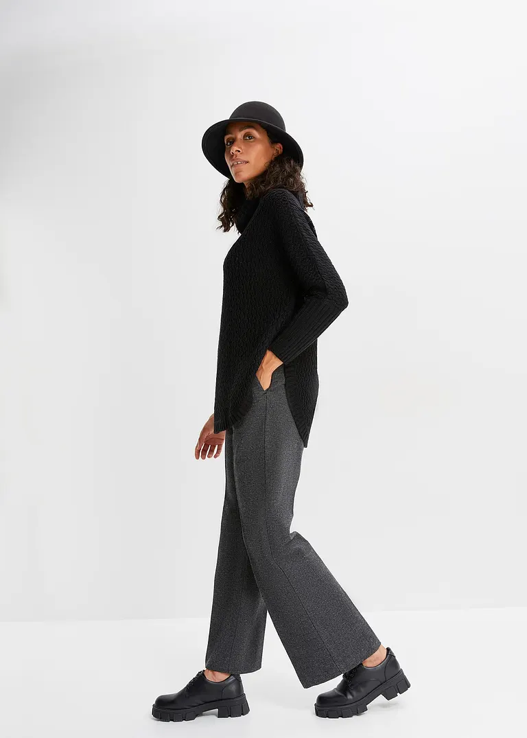 bonprix Modischer Oversize-Pullover mit Ajour-Muster sowie einem großen Rollkragen und zwei seitlichen Schlitzen VIP-Rabatte