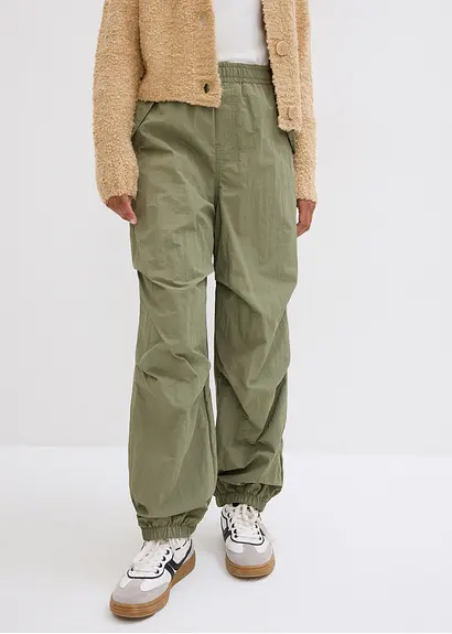bonprix Modische Mädchen Schupfhose mit warmen Futter - grün Tägliche Deals